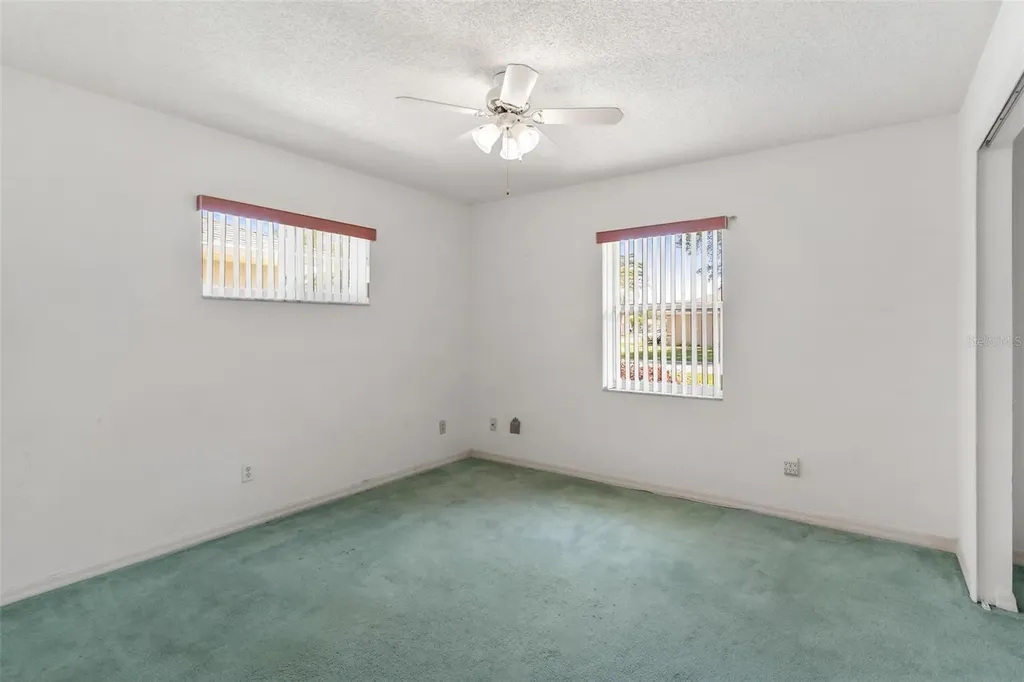 21905 King Alfred Street Leesburg FL 34748