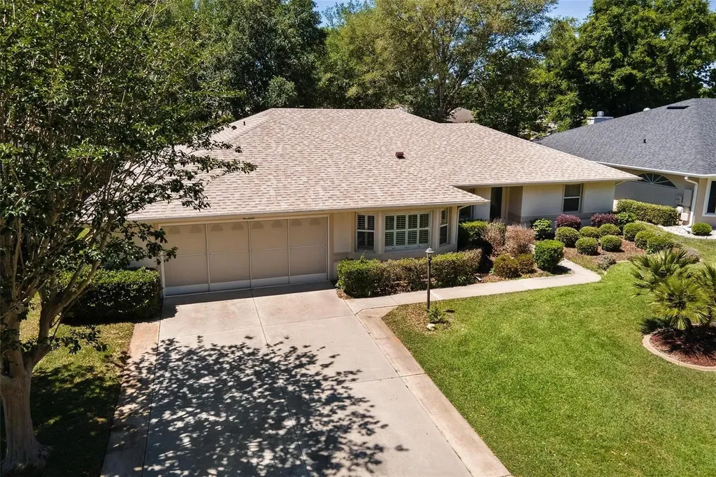 21905 King Alfred Street Leesburg FL 34748