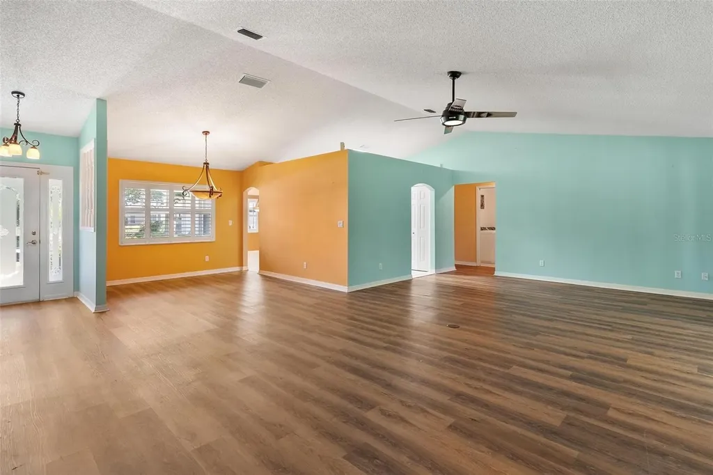 21905 King Alfred Street Leesburg FL 34748