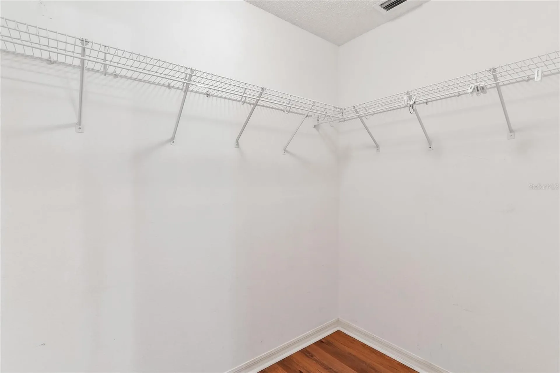 21905 King Alfred Street Leesburg FL 34748