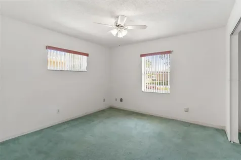 21905 King Alfred Street Leesburg FL 34748