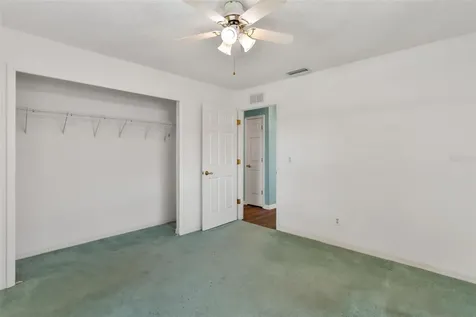 21905 King Alfred Street Leesburg FL 34748