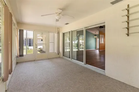 21905 King Alfred Street Leesburg FL 34748