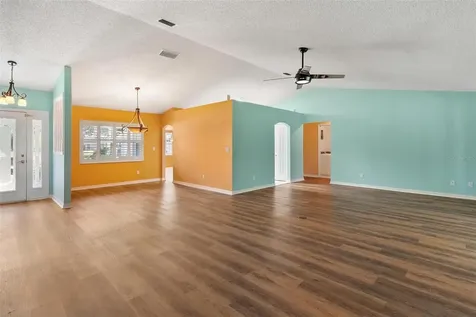 21905 King Alfred Street Leesburg FL 34748