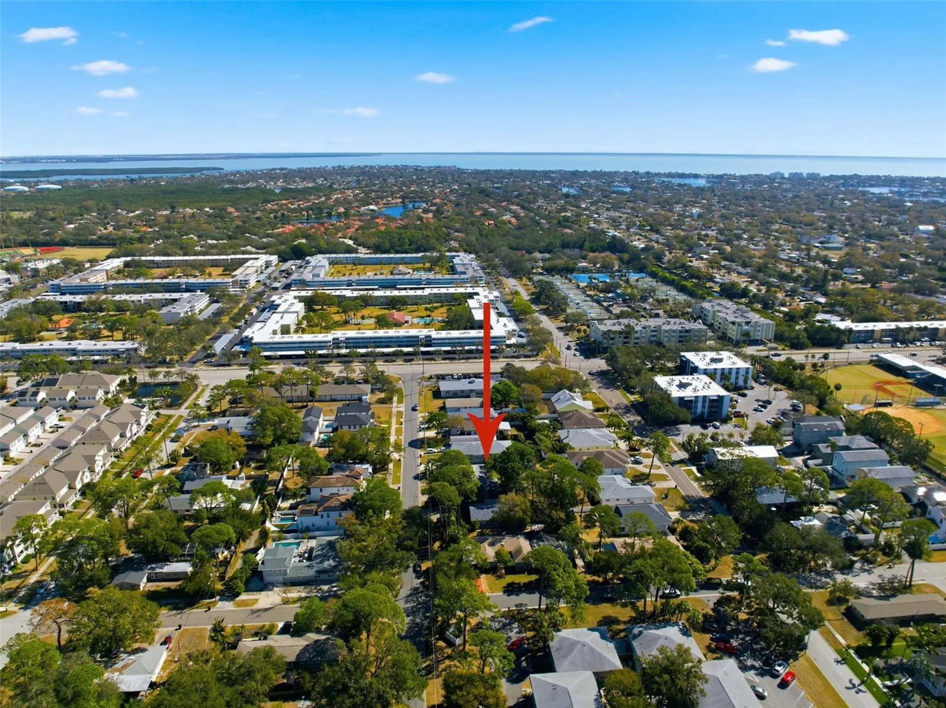 208 48th Avenue N St Petersburg FL 33703