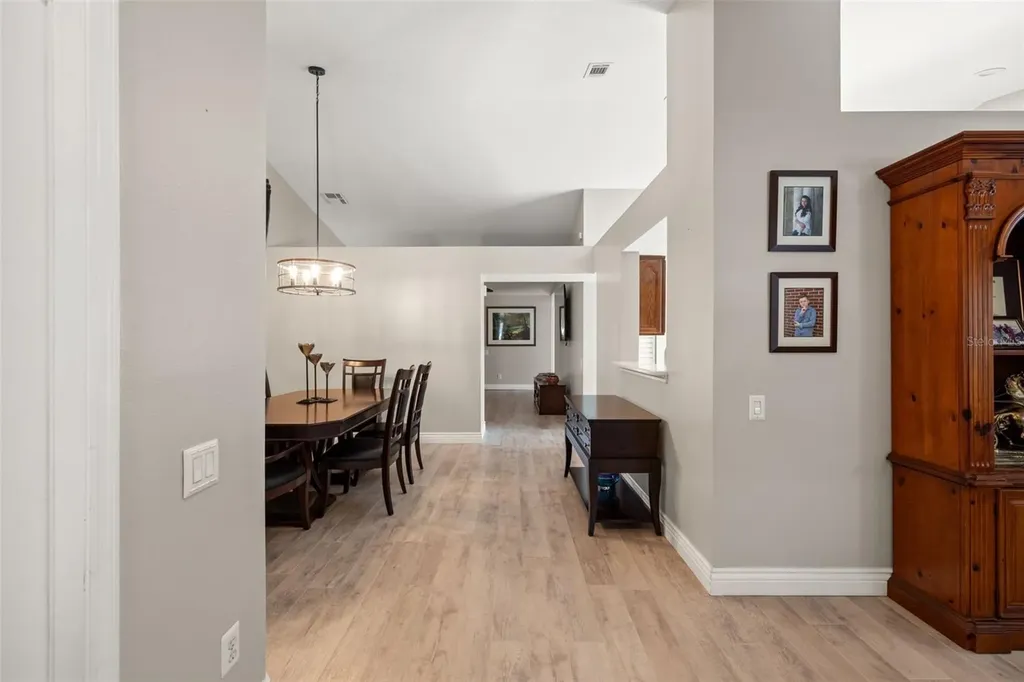 9403 Willow Cove Court Tampa FL 33647