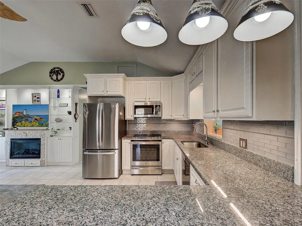 4527 103rd Street W Bradenton FL 34210