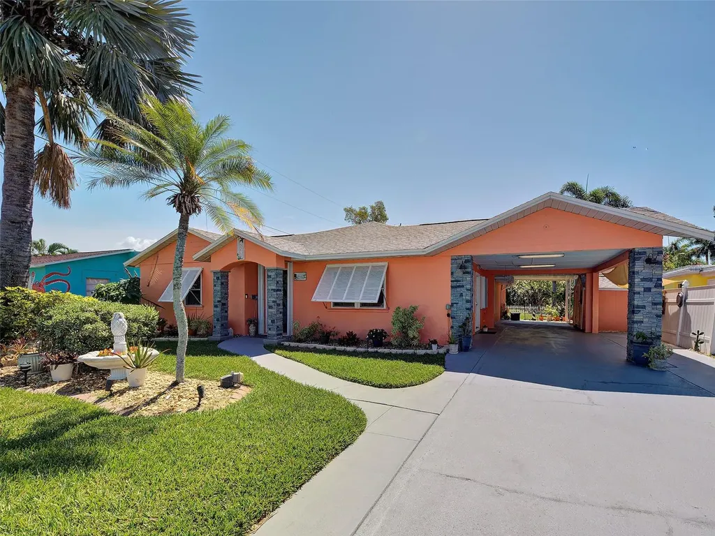 4527 103rd Street W Bradenton FL 34210