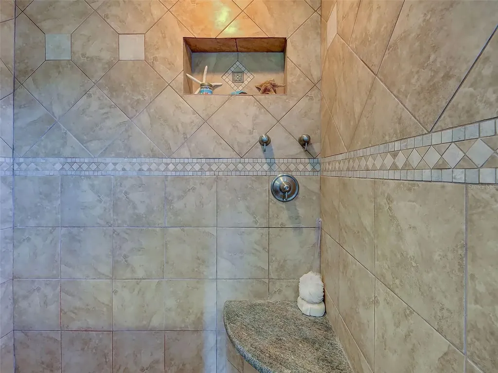 4527 103rd Street W Bradenton FL 34210