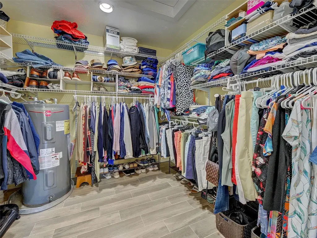 4527 103rd Street W Bradenton FL 34210