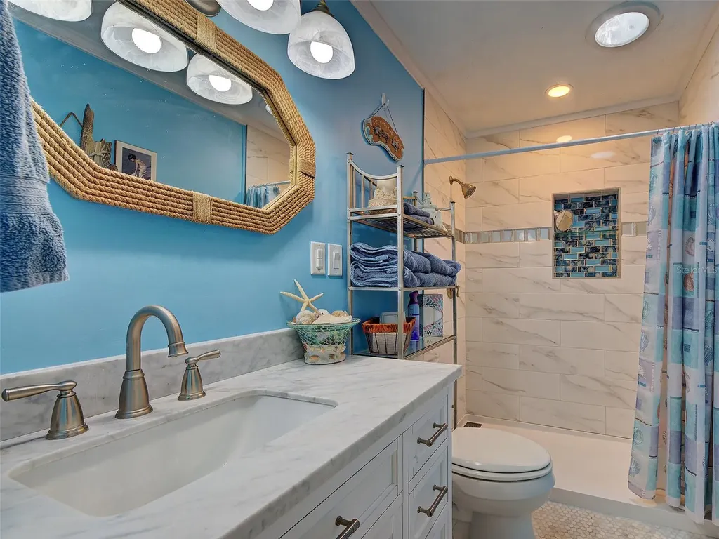 4527 103rd Street W Bradenton FL 34210