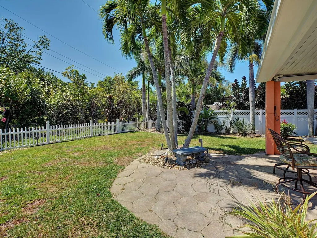 4527 103rd Street W Bradenton FL 34210