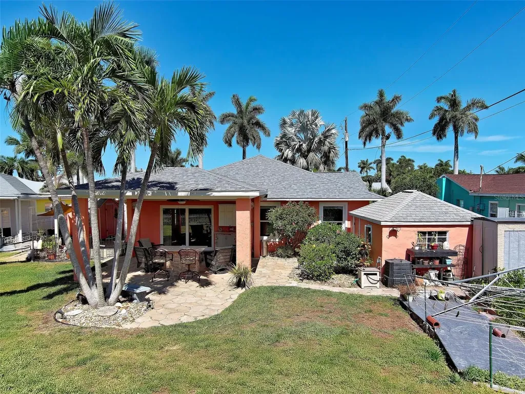 4527 103rd Street W Bradenton FL 34210
