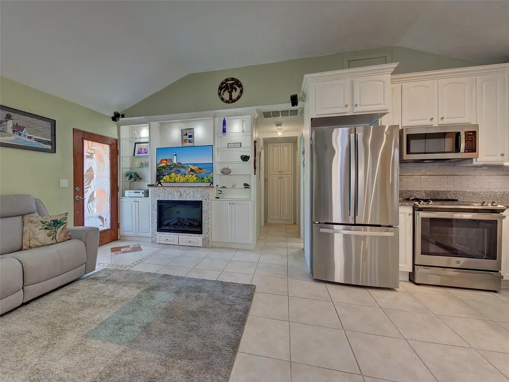 4527 103rd Street W Bradenton FL 34210