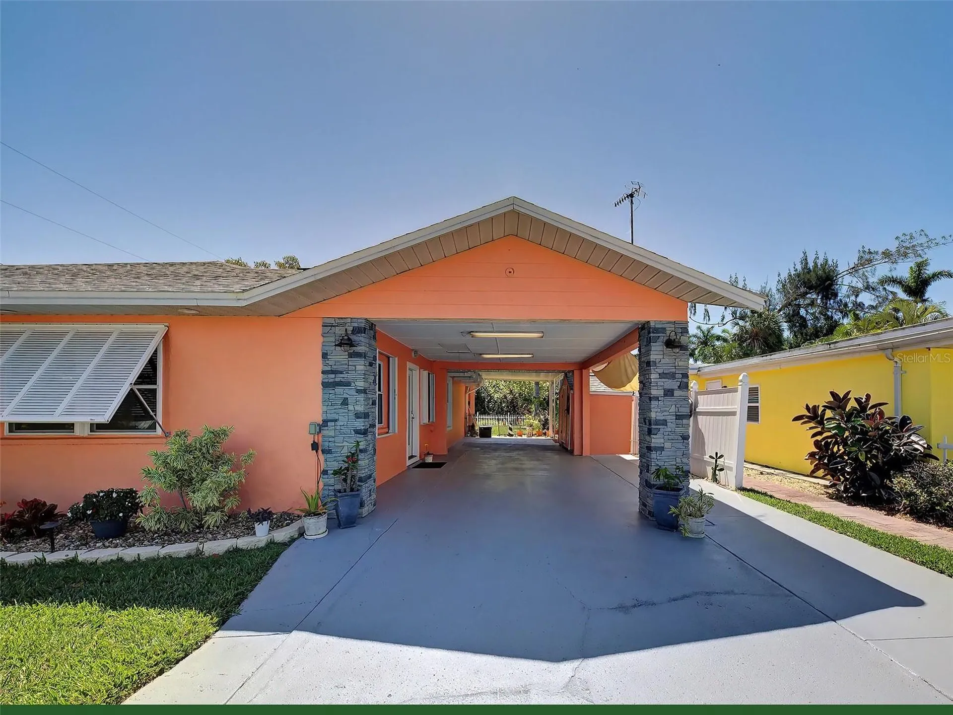 4527 103rd Street W Bradenton FL 34210
