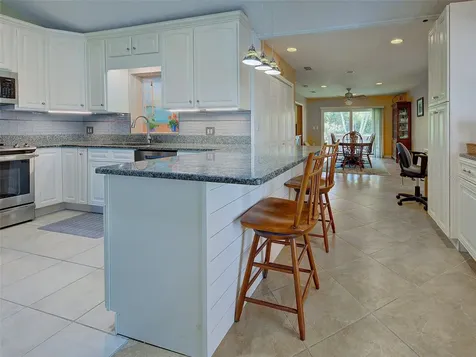 4527 103rd Street W Bradenton FL 34210