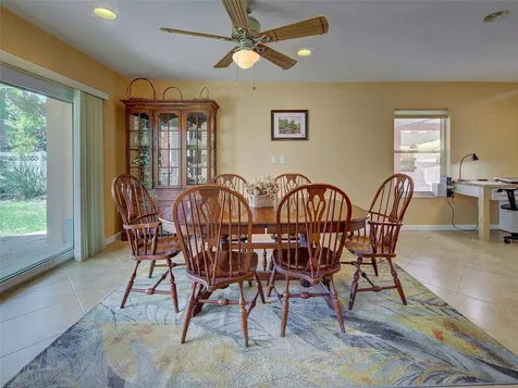 4527 103rd Street W Bradenton FL 34210