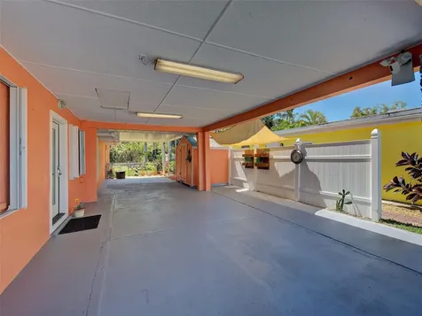 4527 103rd Street W Bradenton FL 34210