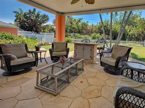 4527 103rd Street W Bradenton FL 34210