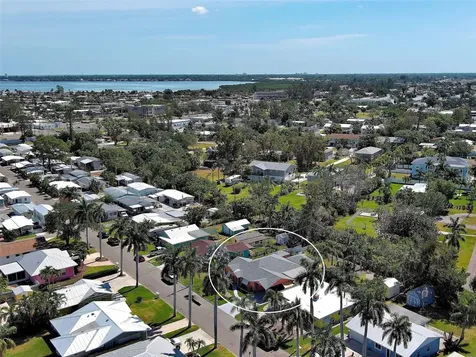 4527 103rd Street W Bradenton FL 34210