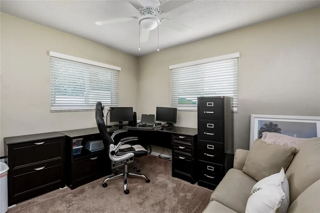 6232 33rd Avenue N St Petersburg FL 33710