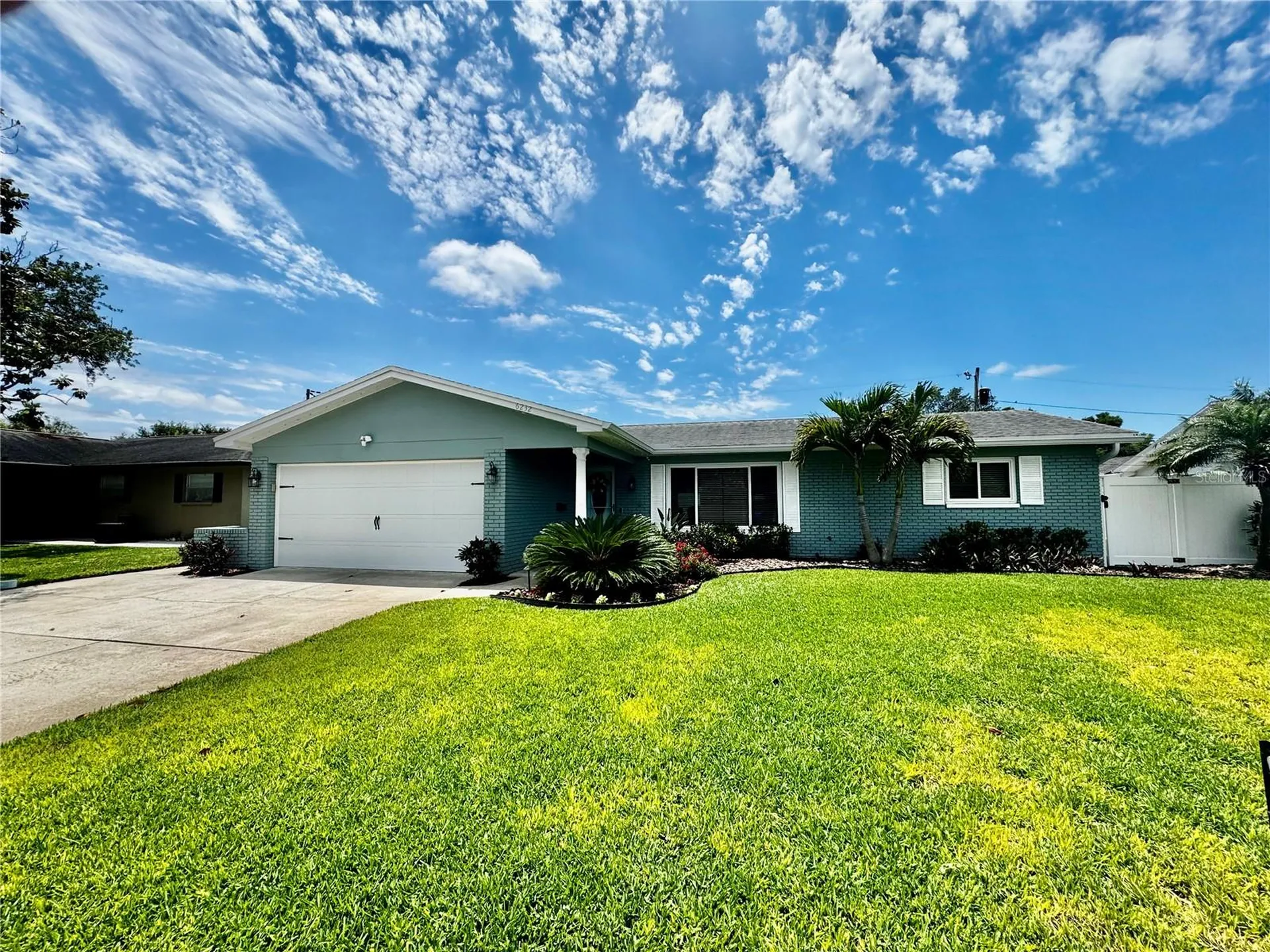 6232 33rd Avenue N St Petersburg FL 33710