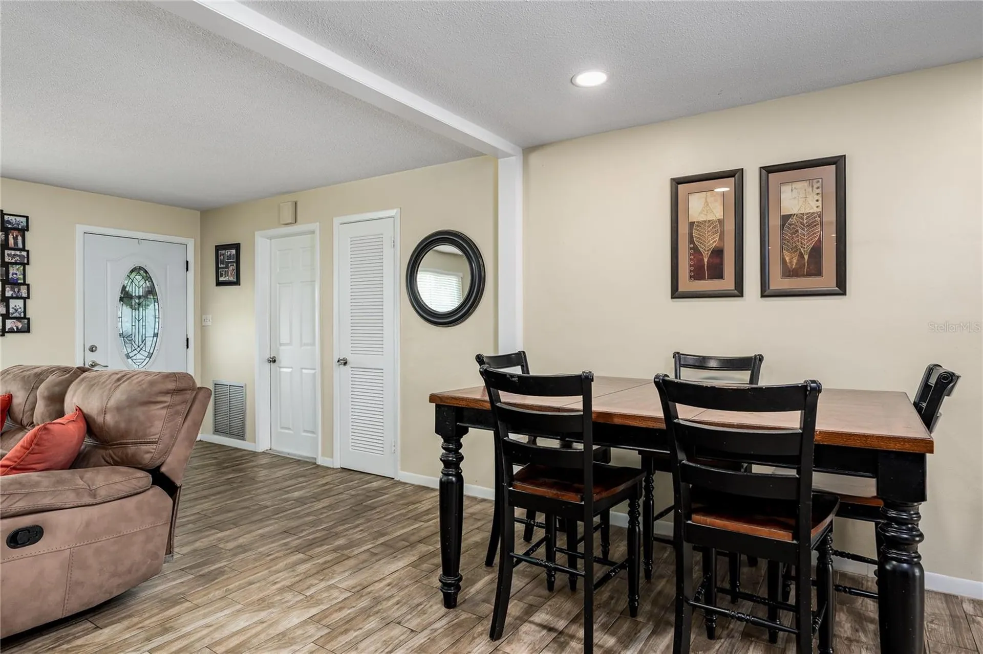 6232 33rd Avenue N St Petersburg FL 33710