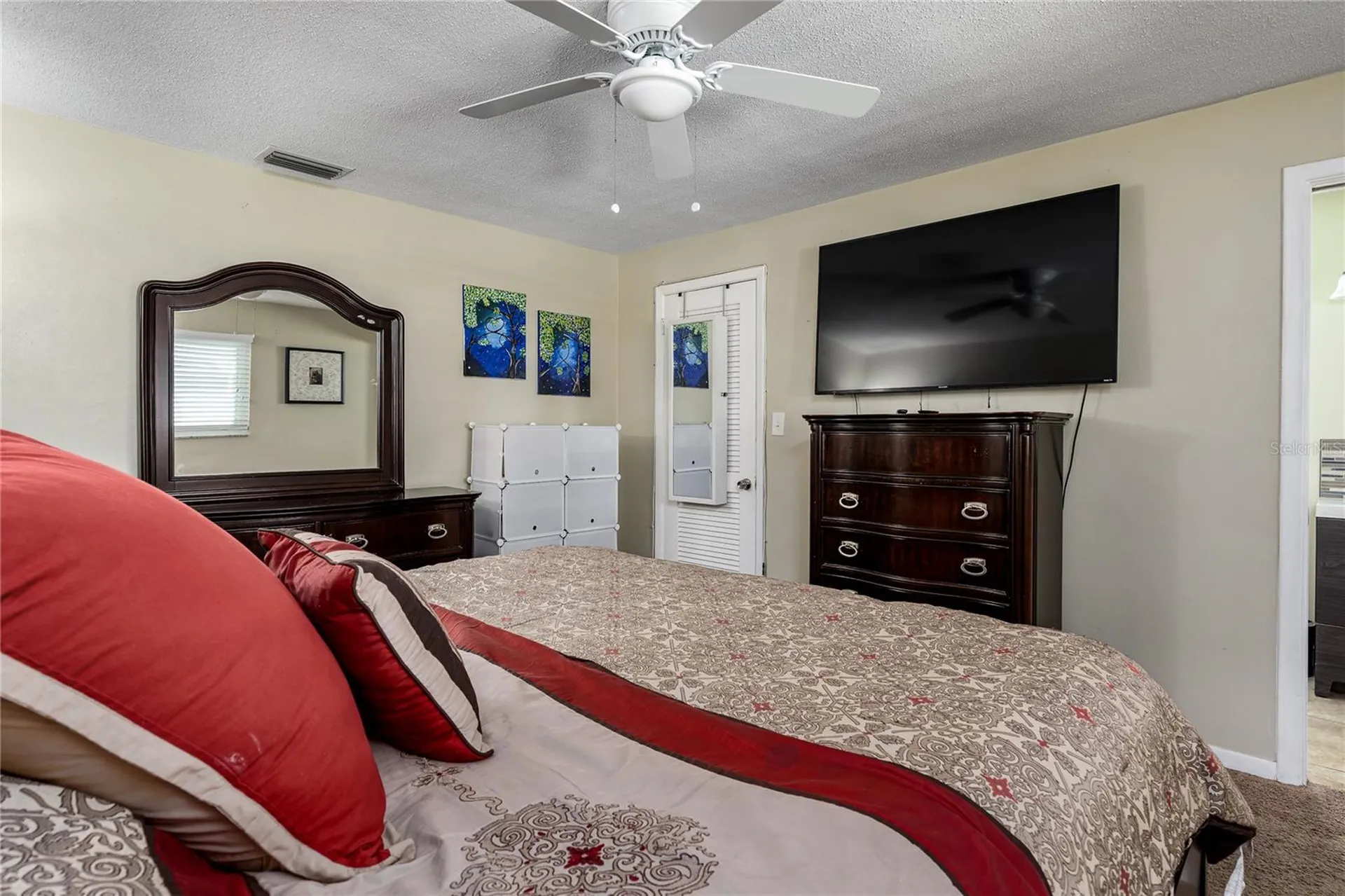 6232 33rd Avenue N St Petersburg FL 33710
