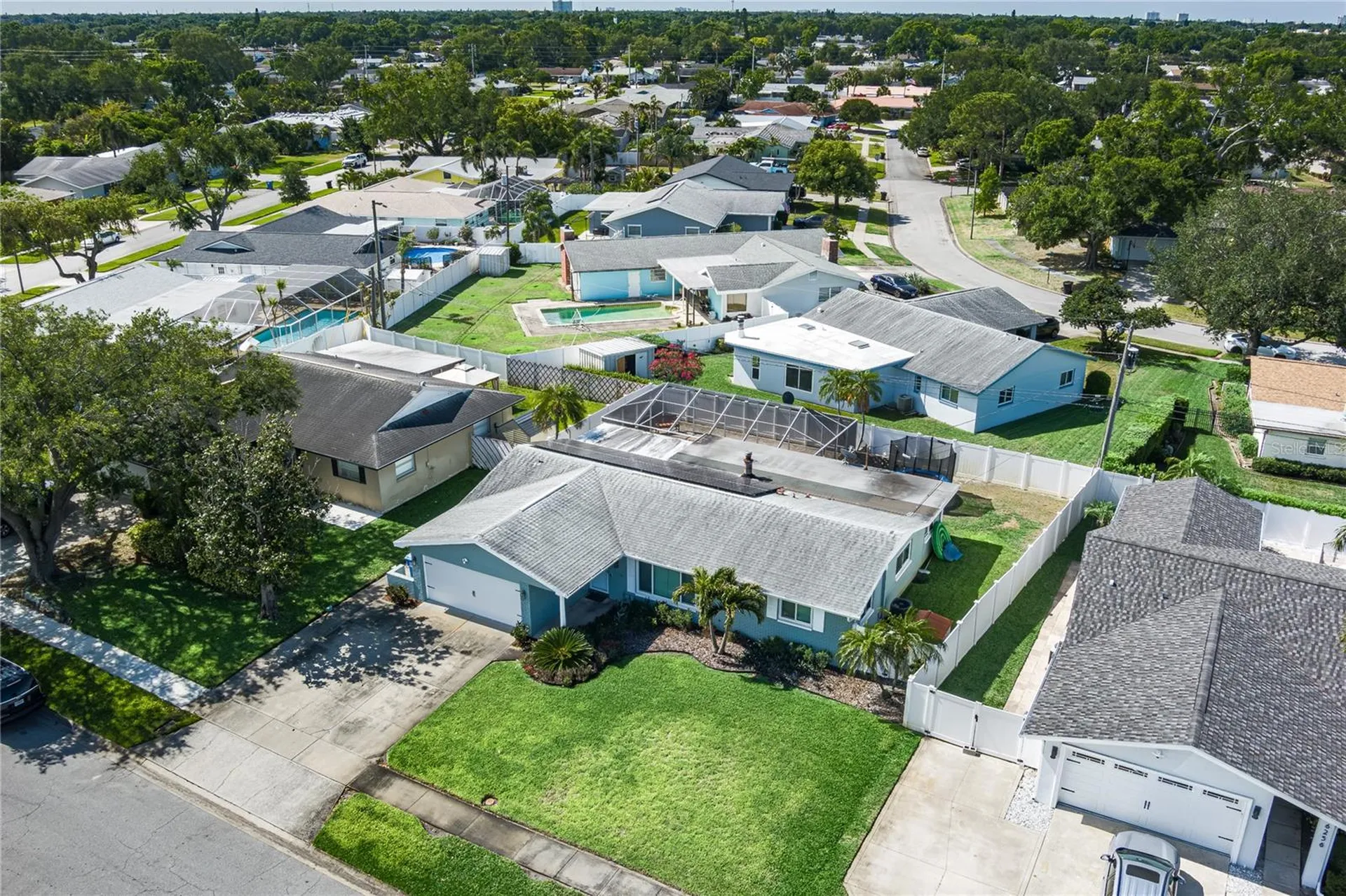 6232 33rd Avenue N St Petersburg FL 33710