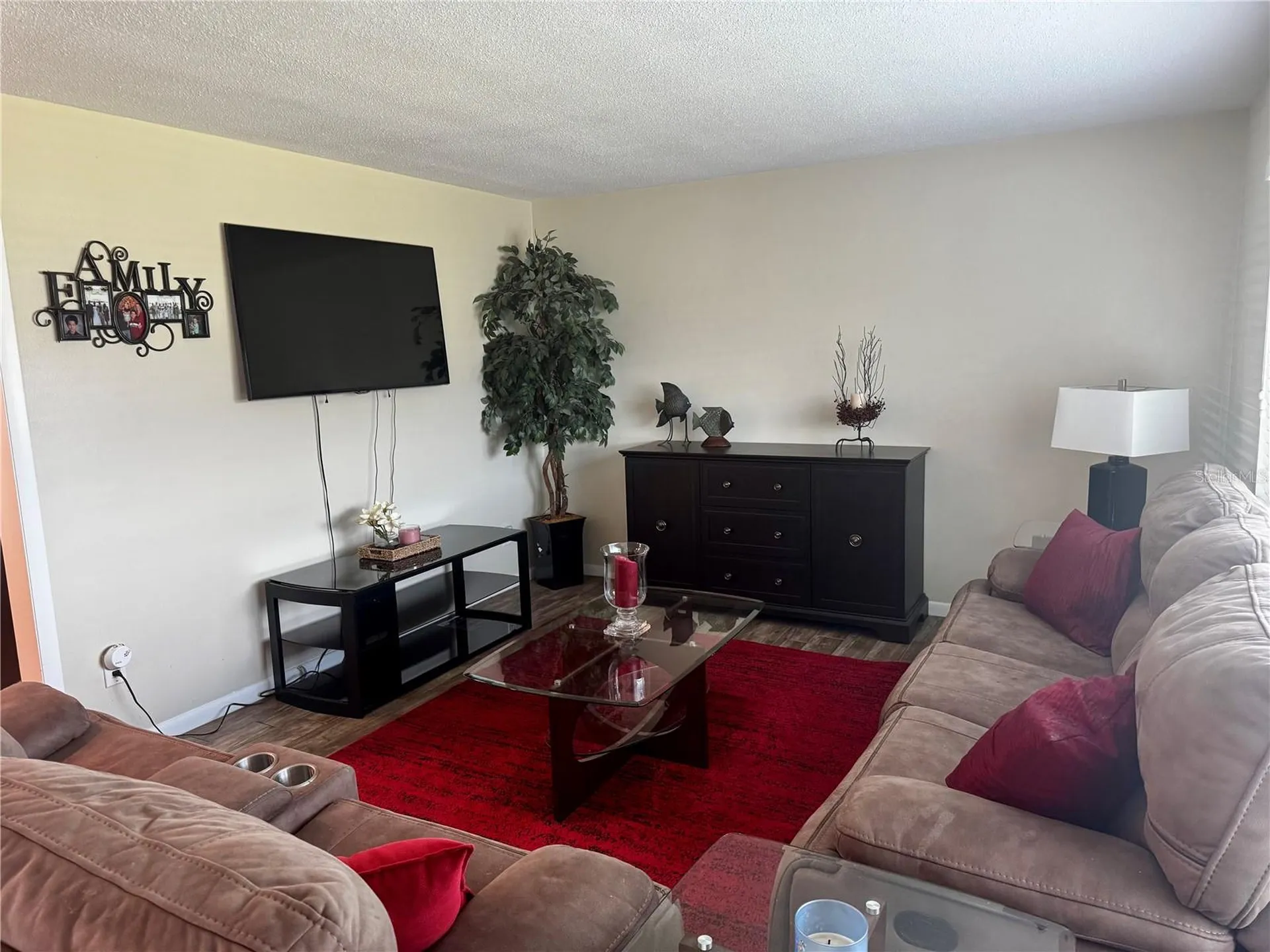 6232 33rd Avenue N St Petersburg FL 33710