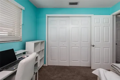6232 33rd Avenue N St Petersburg FL 33710