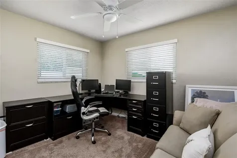 6232 33rd Avenue N St Petersburg FL 33710