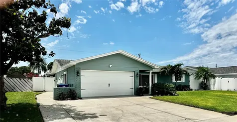 6232 33rd Avenue N St Petersburg FL 33710