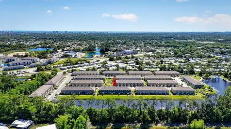 28 Bella Lago Circle Port Orange FL 32129