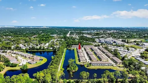 28 Bella Lago Circle Port Orange FL 32129