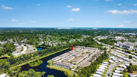 28 Bella Lago Circle Port Orange FL 32129