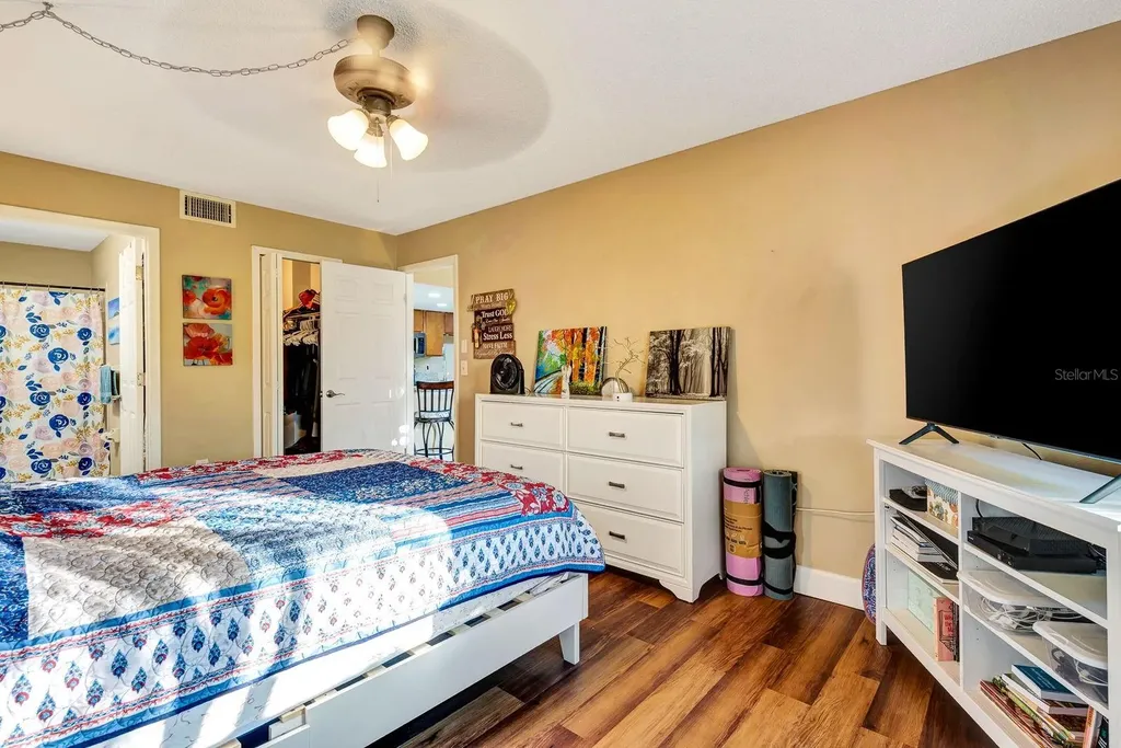 2721 72nd Street Court W Bradenton FL 34209