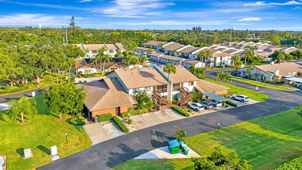 2721 72nd Street Court W Bradenton FL 34209