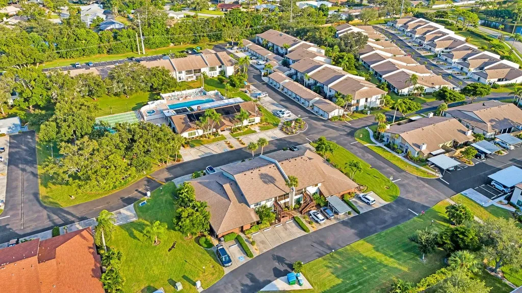 2721 72nd Street Court W Bradenton FL 34209