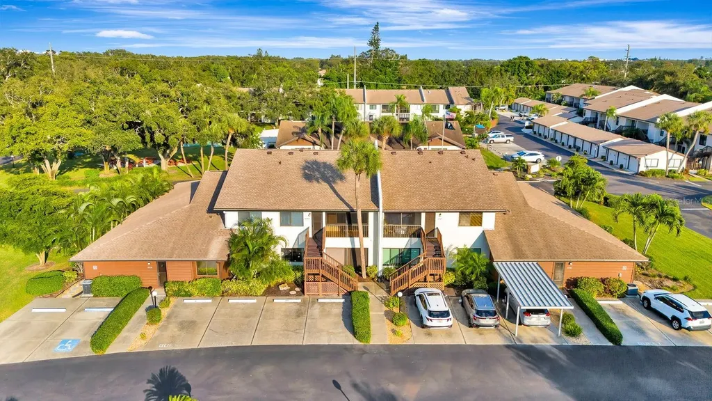 2721 72nd Street Court W Bradenton FL 34209