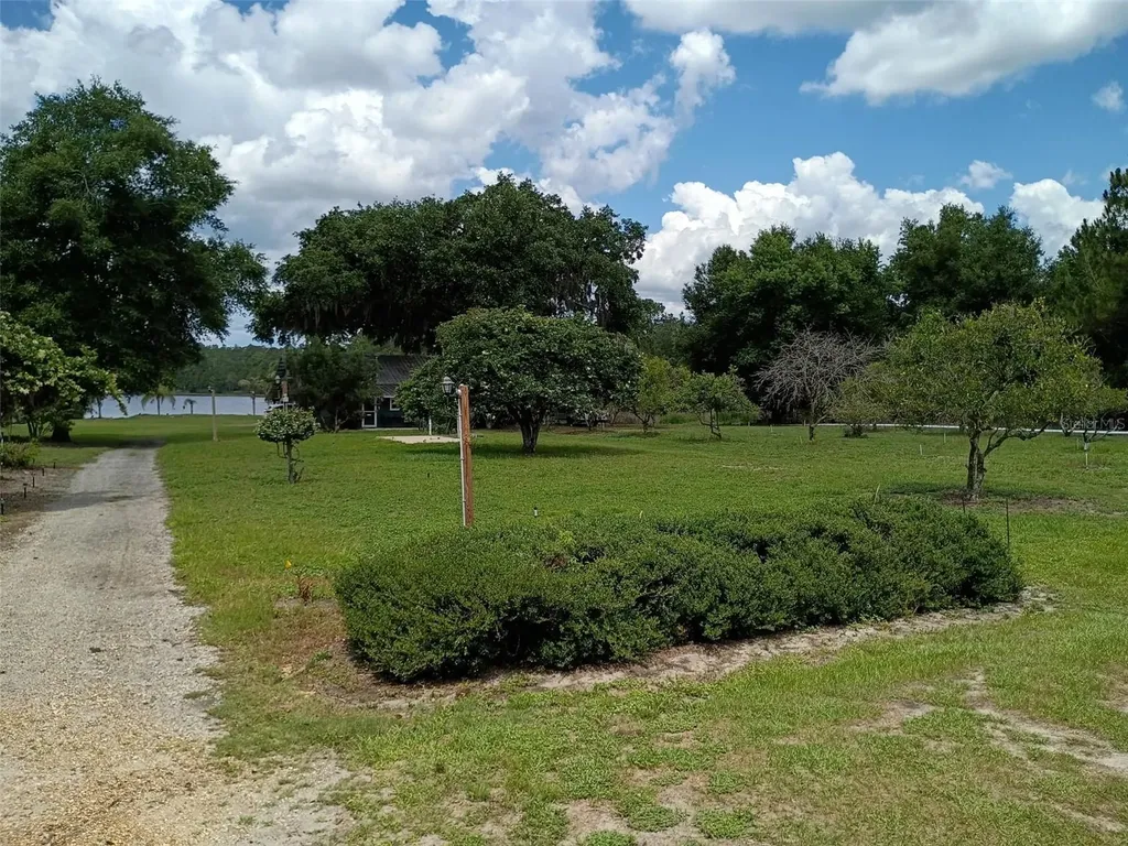 1403 Blackwelder Road De Leon Springs FL 32130