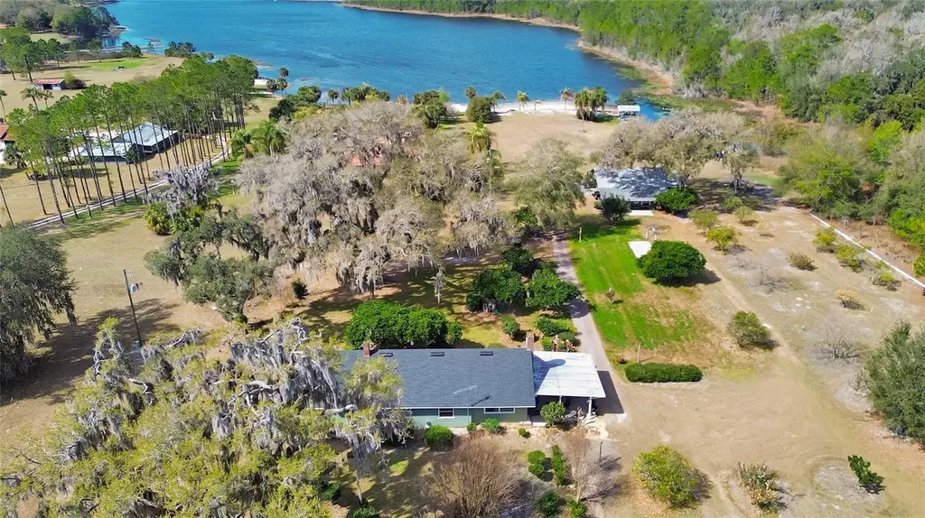 1403 Blackwelder Road De Leon Springs FL 32130