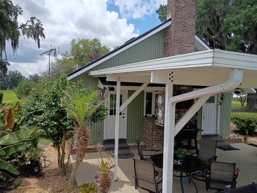 1403 Blackwelder Road De Leon Springs FL 32130
