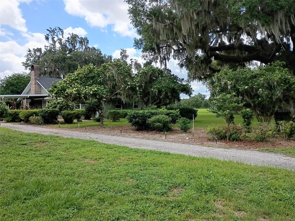 1403 Blackwelder Road De Leon Springs FL 32130