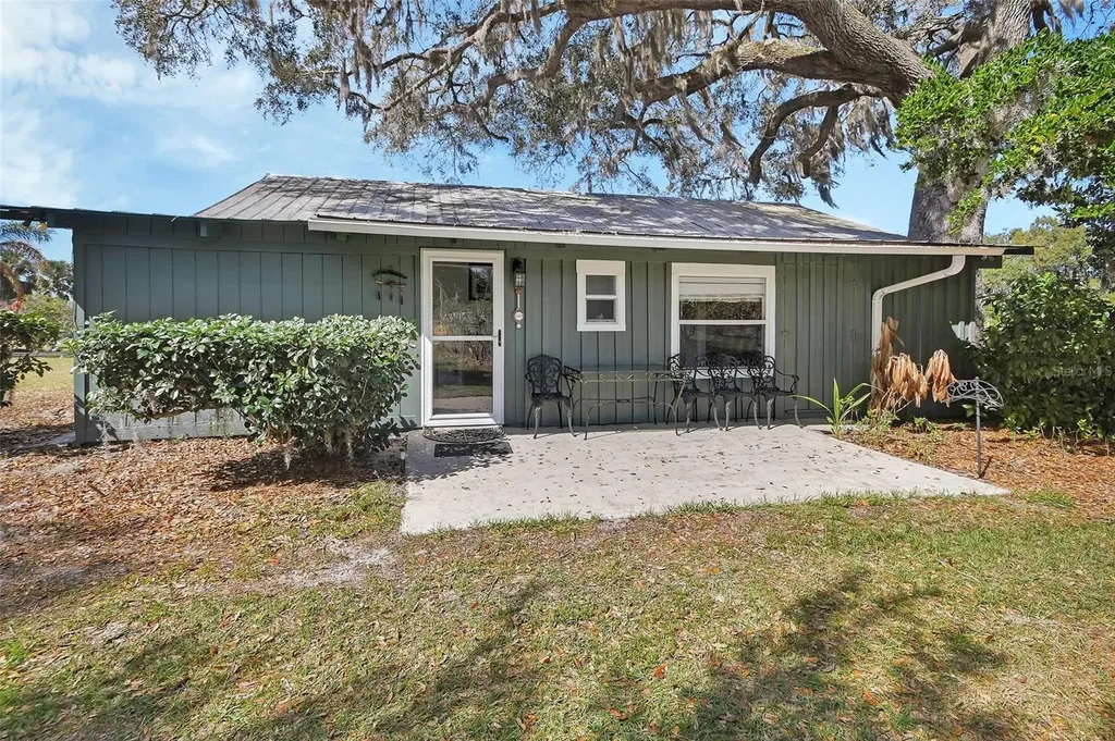 1403 Blackwelder Road De Leon Springs FL 32130