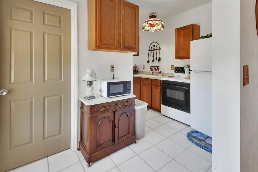 1403 Blackwelder Road De Leon Springs FL 32130