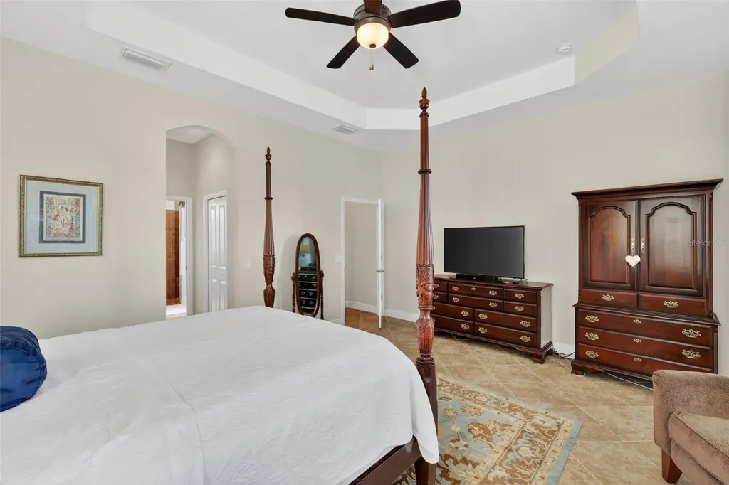 10075 Lake Miona Way Oxford FL 34484