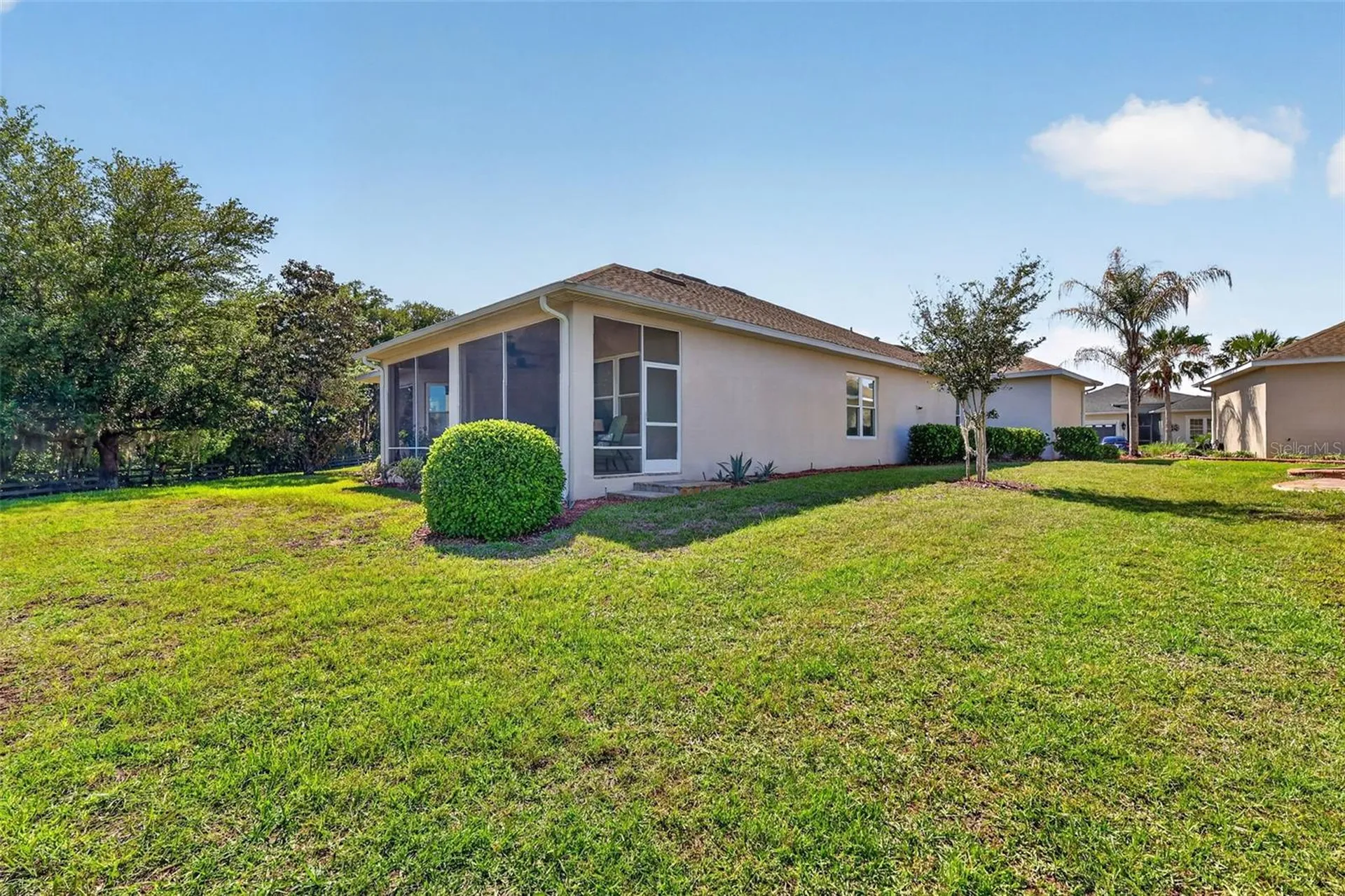10075 Lake Miona Way Oxford FL 34484