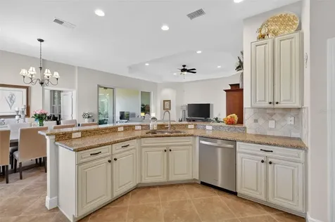 10075 Lake Miona Way Oxford FL 34484