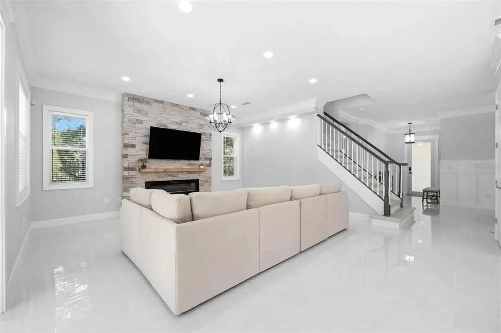 8005 Cypress Crossing Court Tampa FL 33647